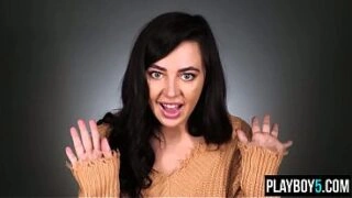 Brunette pornstar Whitney Wright shows us how to orgasm exactly